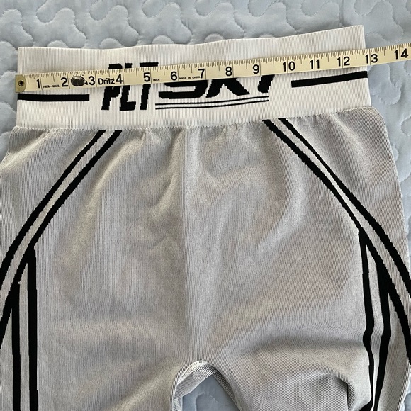 Pretty Little Things Ski seamless leggings - Picture 5 of 8